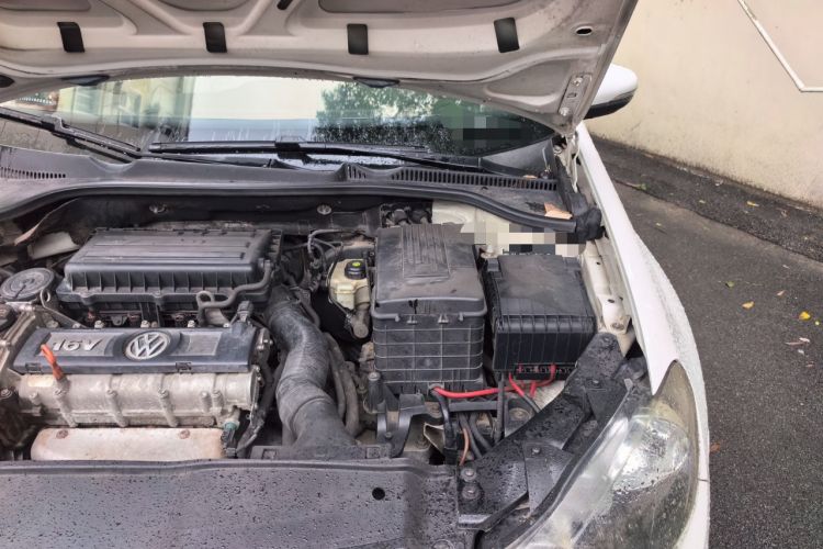 Used Volkswagen Golf 2012 1.6L Automatic Comfort Model Engine Bay Left