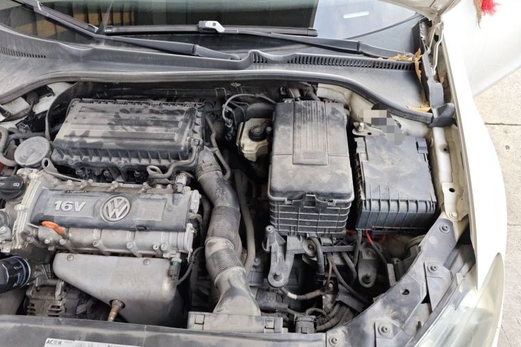 Used Volkswagen Golf 2012 1.6L Automatic Comfort Model Engine Bay Left