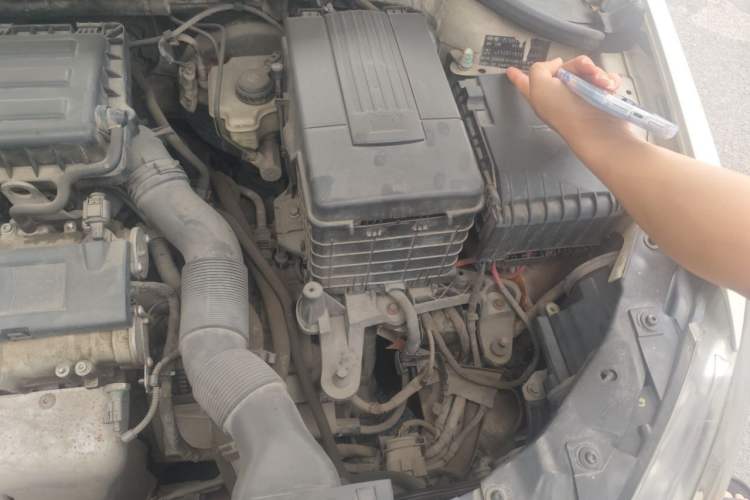 Used Volkswagen Golf 2012 1.6L Automatic Comfort Model Engine Bay Left
