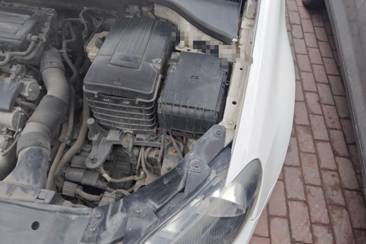 Used Volkswagen Golf 2012 1.6L Automatic Comfort Model Engine Bay Left