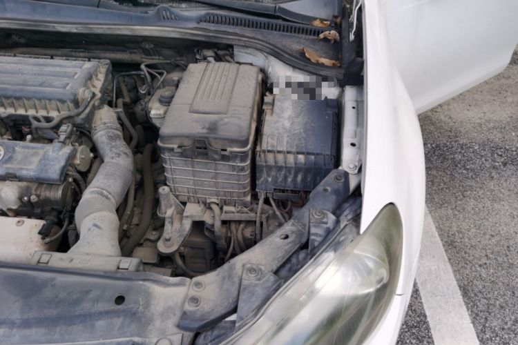 Used Volkswagen Golf 2012 1.6L Automatic Comfort Model Engine Bay Left