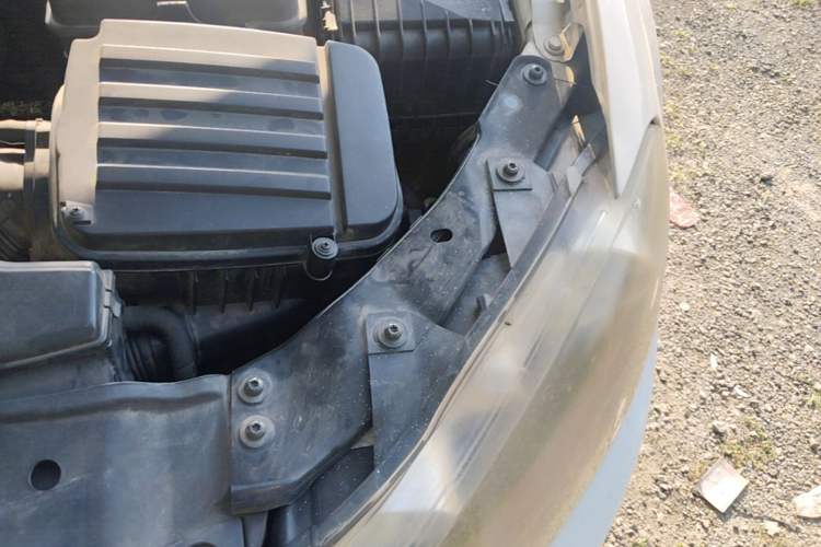 Used Volkswagen Golf 2012 1.6L Automatic Comfort Model Engine Bay Left
