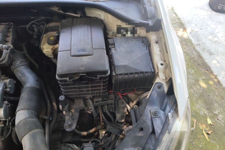 Used Volkswagen Golf 2012 1.6L Automatic Comfort Model Engine Bay Left