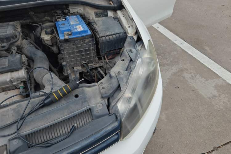 Used Volkswagen Golf 2012 1.6 Manual Fashion Edition Engine Bay Left