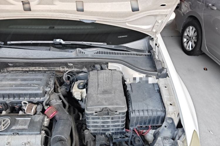 Used Volkswagen Golf 2012 1.6L Automatic Fashion Model Engine Bay Left