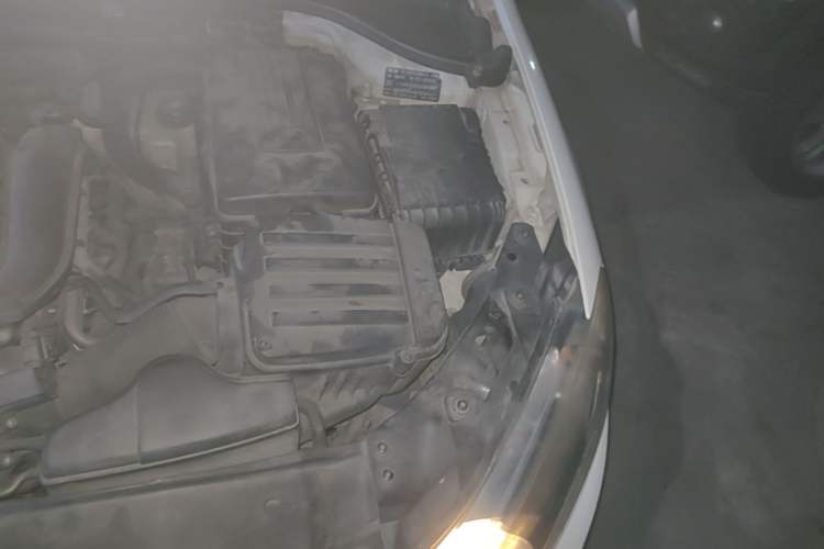 Used Volkswagen Golf 2012 1.4 TSI Automatic Comfort Edition Engine Bay Left