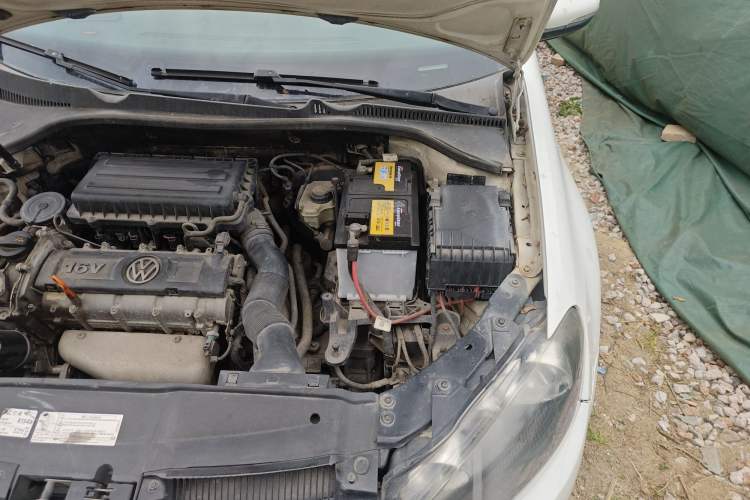 Used Volkswagen Golf 2012 1.6L Automatic Fashion Model Engine Bay Left