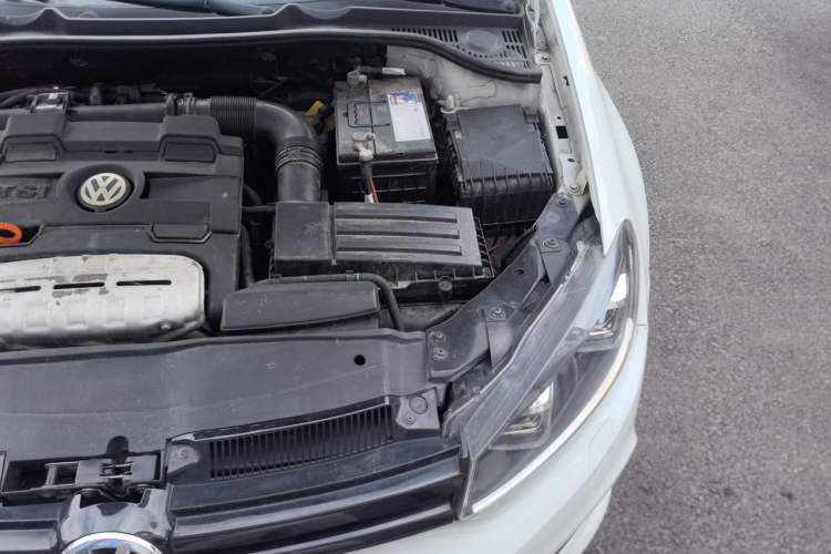 Used Volkswagen Golf 2012 1.4TSI Comfort Convertible Edition Engine Bay Left