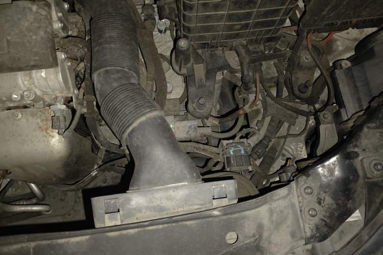 Used Volkswagen Golf 2012 1.6L Automatic Comfort Model Engine Bay Left