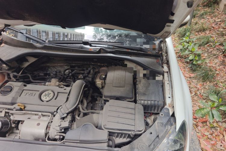 Used Volkswagen Golf 2012 1.4 TSI Automatic Comfort Edition Engine Bay Left