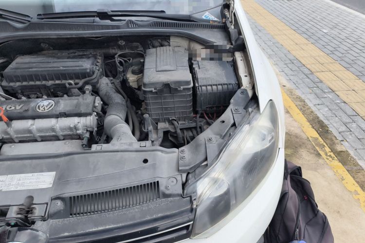 Used Volkswagen Golf 2012 1.6L Automatic Fashion Model Engine Bay Left