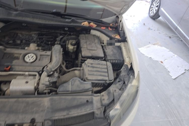 Used Volkswagen Golf 2012 1.4 TSI Automatic Comfort Edition Engine Bay Left