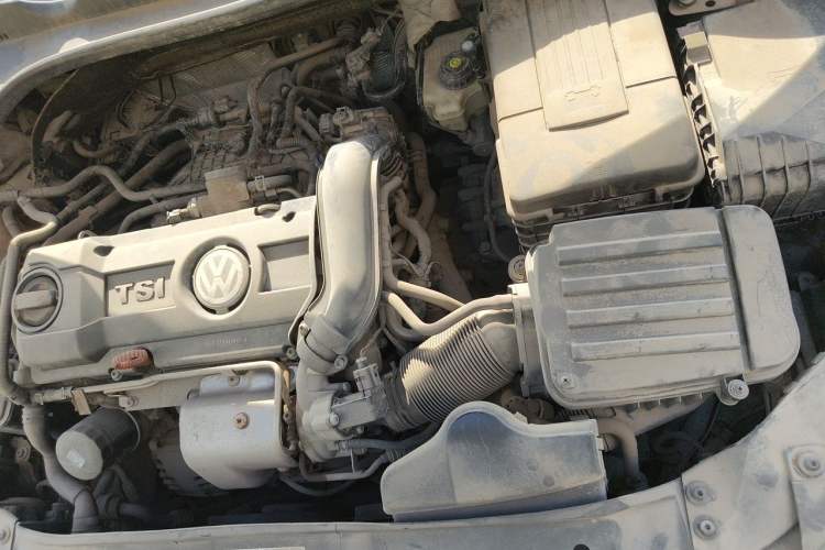 Used Volkswagen Golf 2012 1.4 TSI Automatic Comfort Edition Engine Bay Left