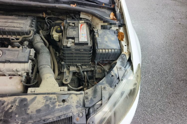 Used Volkswagen Golf 2012 1.6L Automatic Comfort Model Engine Bay Left