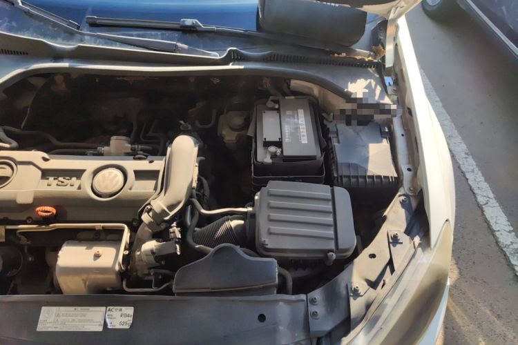 Used Volkswagen Golf 2012 1.4 TSI Automatic Comfort Edition Engine Bay Left