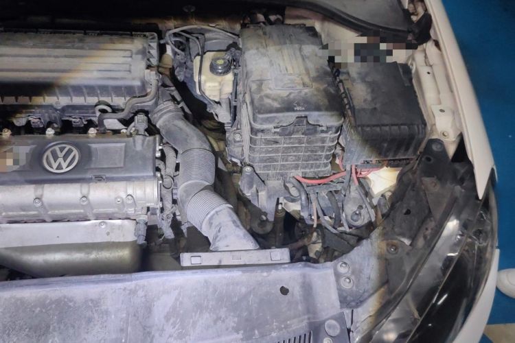 Used Volkswagen Golf 2012 1.6L Automatic Comfort Model Engine Bay Left