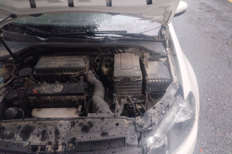 Used Volkswagen Golf 2012 1.6L Automatic Comfort Model Engine Bay Left