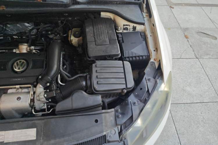 Used Volkswagen Golf 2012 1.4 TSI Automatic Comfort Edition Engine Bay Left