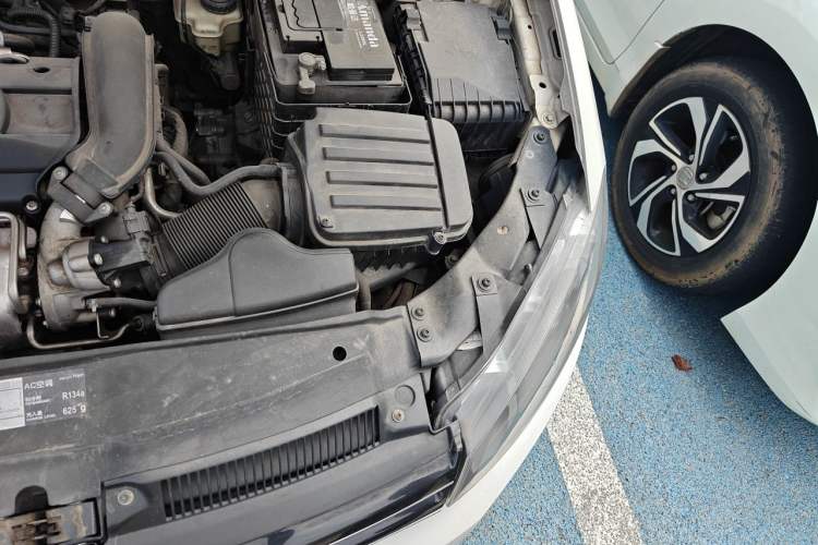 Used Volkswagen Golf 2012 1.4 TSI Automatic Comfort Edition Engine Bay Left