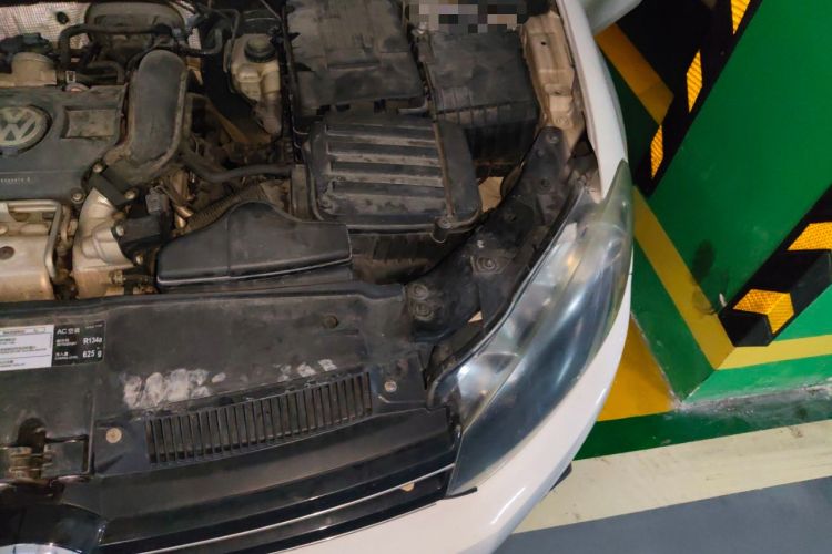 Used Volkswagen Golf 2012 1.4 TSI Automatic Comfort Edition Engine Bay Left