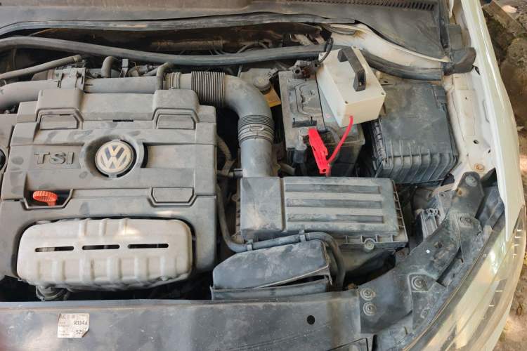Used Volkswagen Golf 2012 1.4TSI Luxury Convertible Edition Engine Bay Left