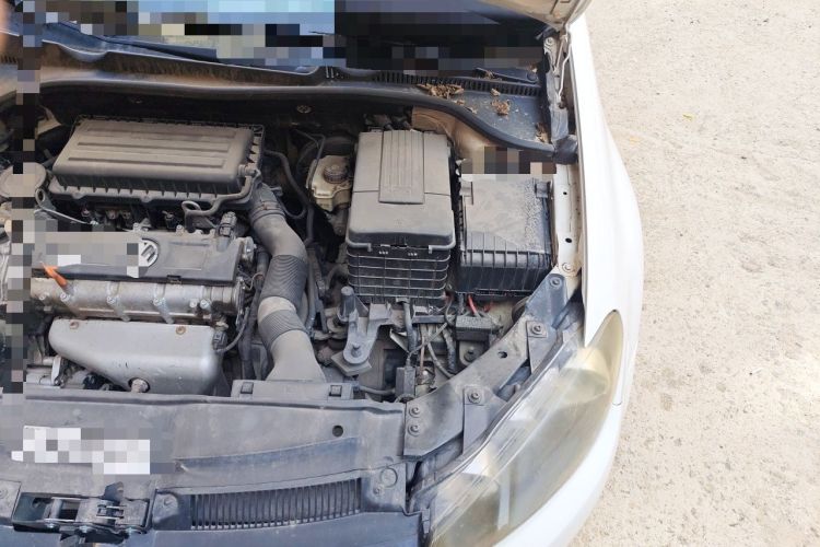 Used Volkswagen Golf 2012 1.6 Manual Comfort Edition Engine Bay Left