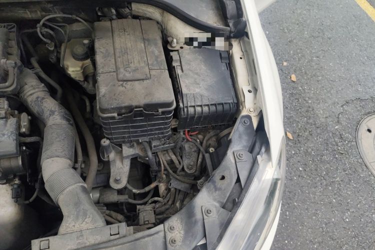 Used Volkswagen Golf 2012 1.6L Automatic Comfort Model Engine Bay Left