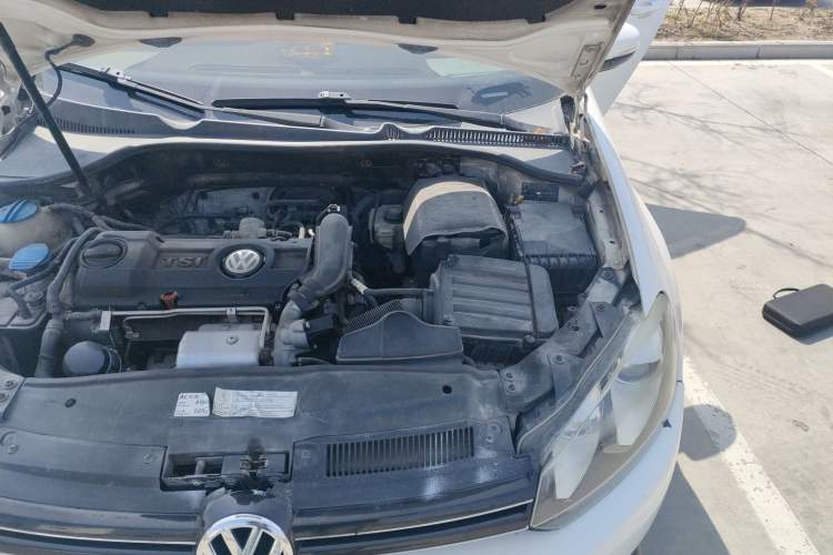 Used Volkswagen Golf 2012 1.4 TSI Manual Comfort Edition Engine Bay Left