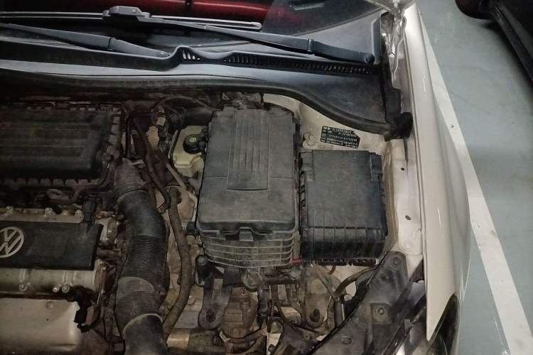 Used Volkswagen Golf 2012 1.6L Automatic Comfort Model Engine Bay Left