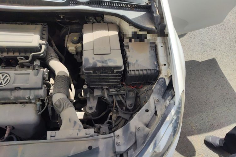 Used Volkswagen Golf 2012 1.6 Manual Comfort Edition Engine Bay Left
