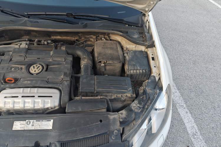 Used Volkswagen Golf 2012 1.4TSI Luxury Convertible Edition Engine Bay Left