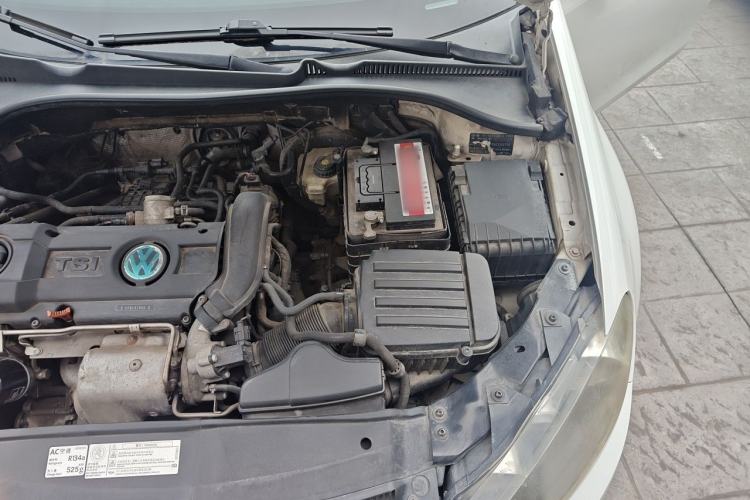 Used Volkswagen Golf 2012 1.4TSI Automatic Luxury Edition Engine Bay Left