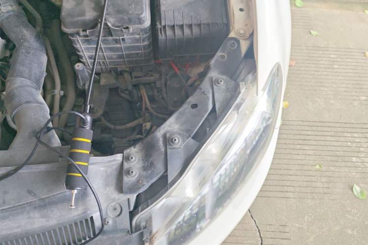 Used Volkswagen Golf 2012 1.6L Automatic Comfort Model Engine Bay Left