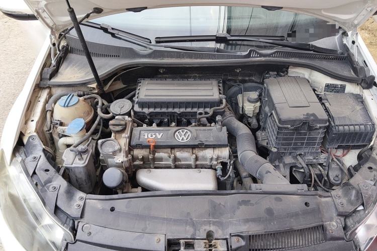Used Volkswagen Golf 2012 1.6 Manual Comfort Edition Engine Bay