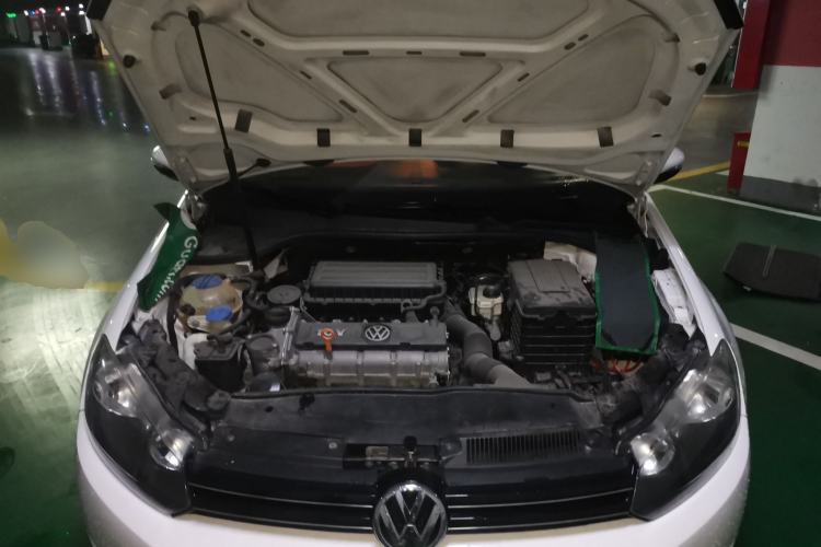Used Volkswagen Golf 2012 1.6L Automatic Comfort Model Engine Bay