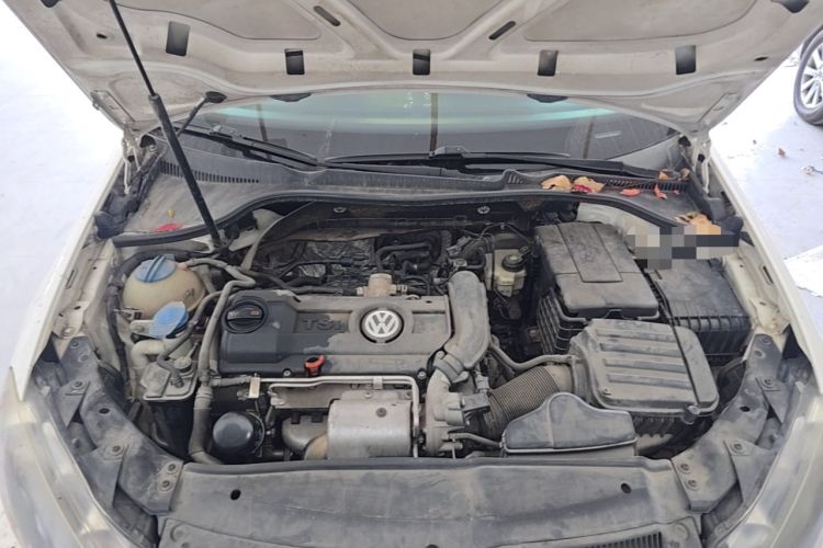 Used Volkswagen Golf 2012 1.4 TSI Automatic Comfort Edition Engine Bay