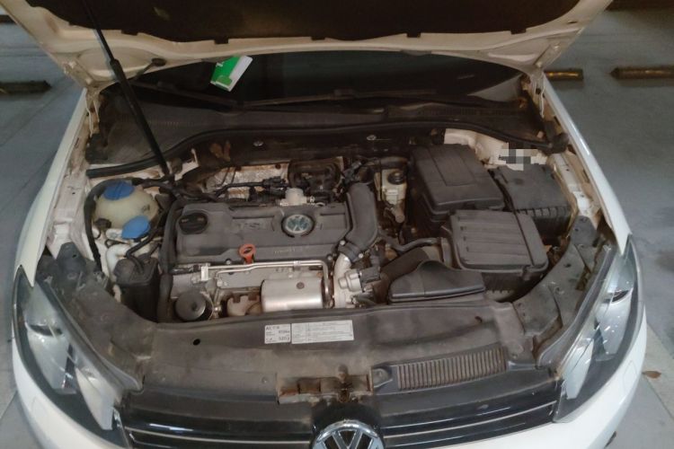 Used Volkswagen Golf 2012 1.4TSI Automatic Luxury Edition Engine Bay