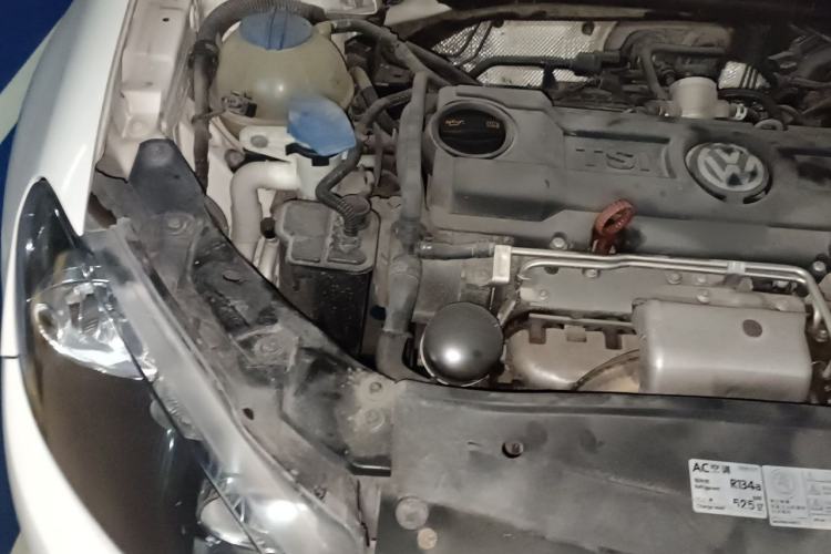Used Volkswagen Golf 2012 1.4 TSI Automatic Comfort Edition Engine Bay Right