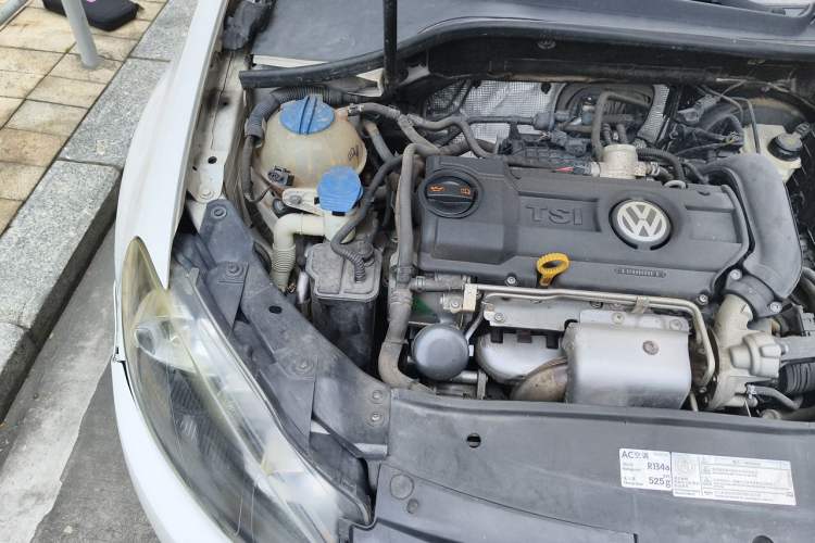 Used Volkswagen Golf 2012 1.4 TSI Automatic Comfort Edition Engine Bay Right