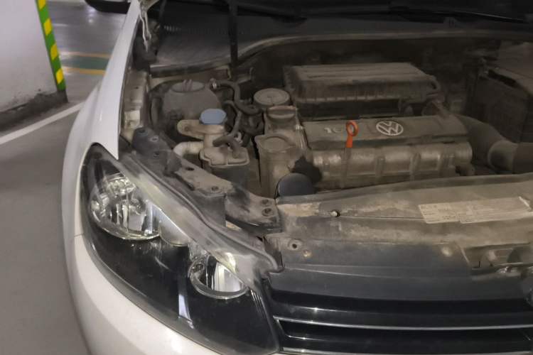 Used Volkswagen Golf 2012 1.6L Automatic Comfort Model Engine Bay Right