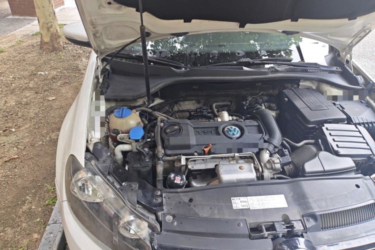 Used Volkswagen Golf 2012 1.4 TSI Automatic Comfort Edition Engine Bay Right