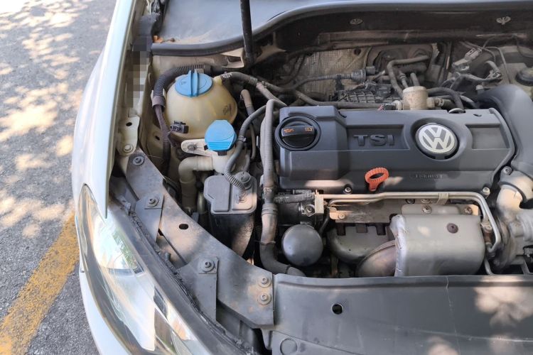 Used Volkswagen Golf 2012 1.4 TSI Automatic Comfort Edition Engine Bay Right