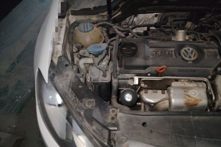 Used Volkswagen Golf 2012 1.4 TSI Automatic Comfort Edition Engine Bay Right