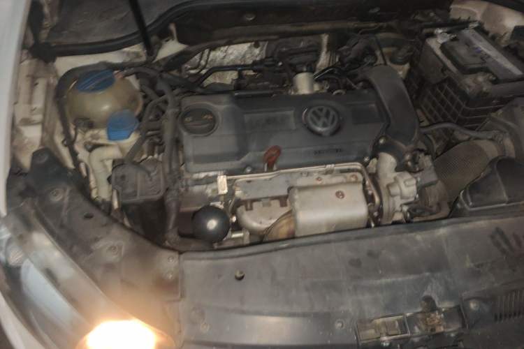 Used Volkswagen Golf 2012 1.4 TSI Automatic Comfort Edition Engine Bay Right