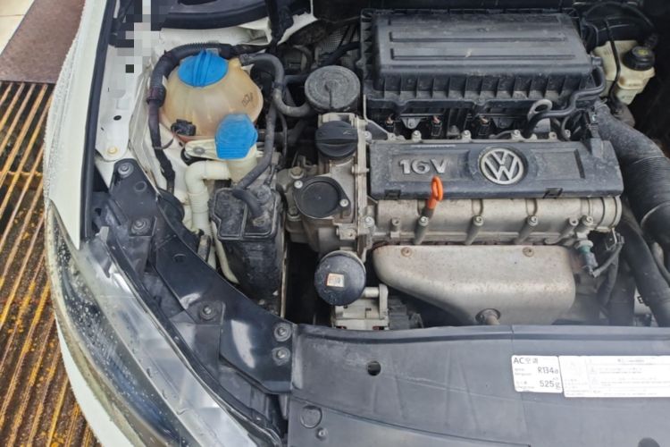 Used Volkswagen Golf 2012 1.6L Automatic Comfort Model Engine Bay Right