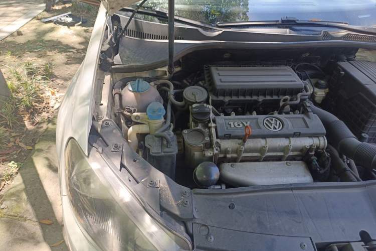 Used Volkswagen Golf 2012 1.6L Automatic Comfort Model Engine Bay Right