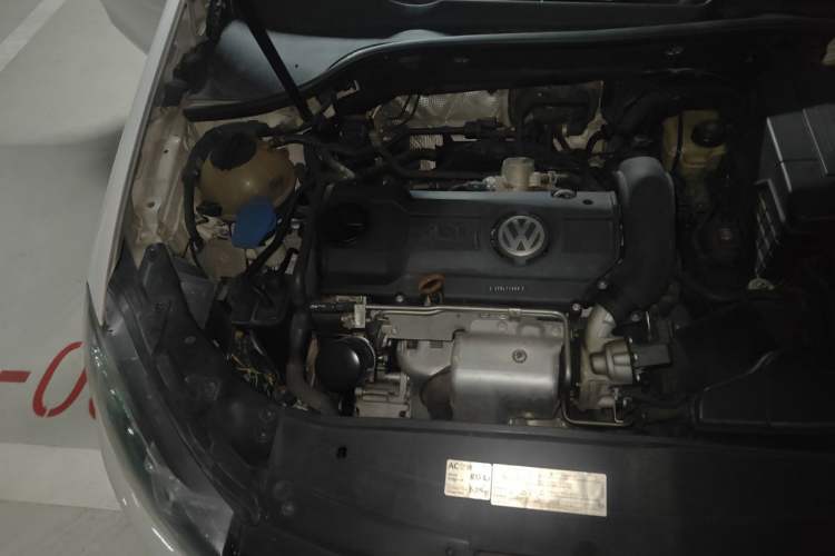 Used Volkswagen Golf 2012 1.4TSI Automatic Luxury Edition Engine Bay Right