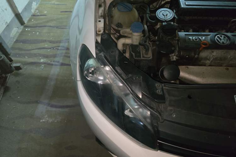 Used Volkswagen Golf 2012 1.6L Automatic Comfort Model Engine Bay Right