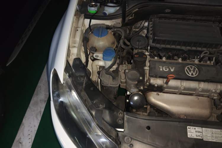 Used Volkswagen Golf 2012 1.6L Automatic Comfort Model Engine Bay Right