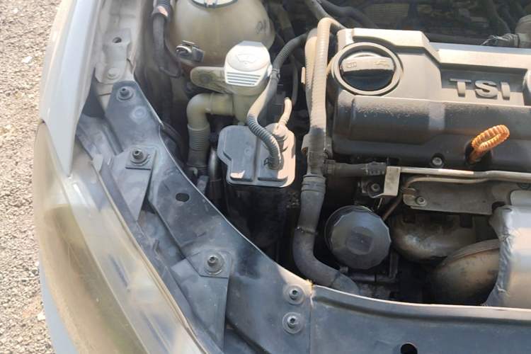Used Volkswagen Golf 2012 1.6L Automatic Comfort Model Engine Bay Right